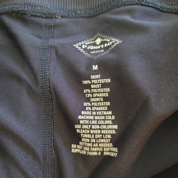 FURLOUGH SALE St. John's Bay Skort - M - Picture 7 of 8